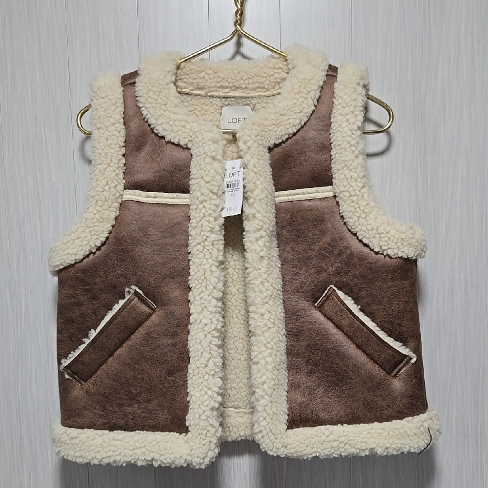 LOFT Tan and Cream  Faux Suede Sherpa Vest  Women Sz S/XS